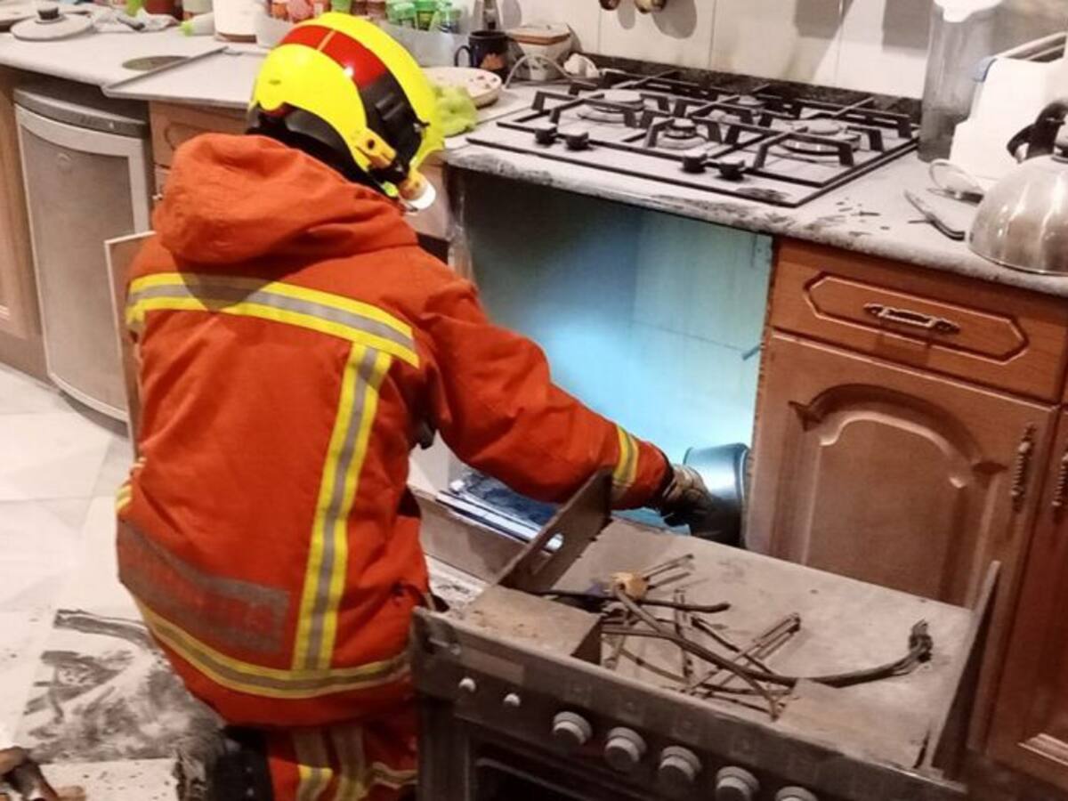 La Policía Local de Villalonga evita el incendio de una vivienda