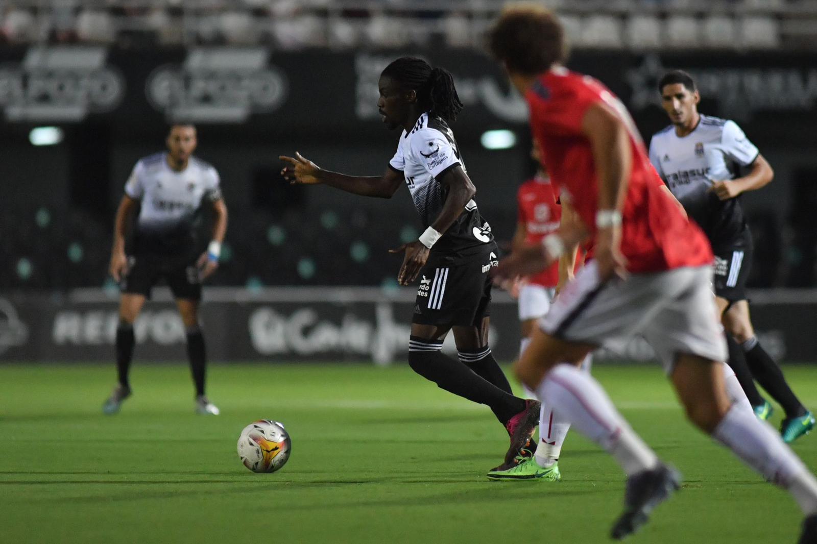 Richard Boateng, experiencia y capacidad física para la medular del Real Murcia