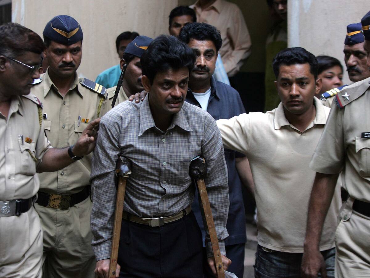 "Se turnaron para violar a una mujer embarazada": indignación en la India por la liberación de 11 condenados a cadena perpetua