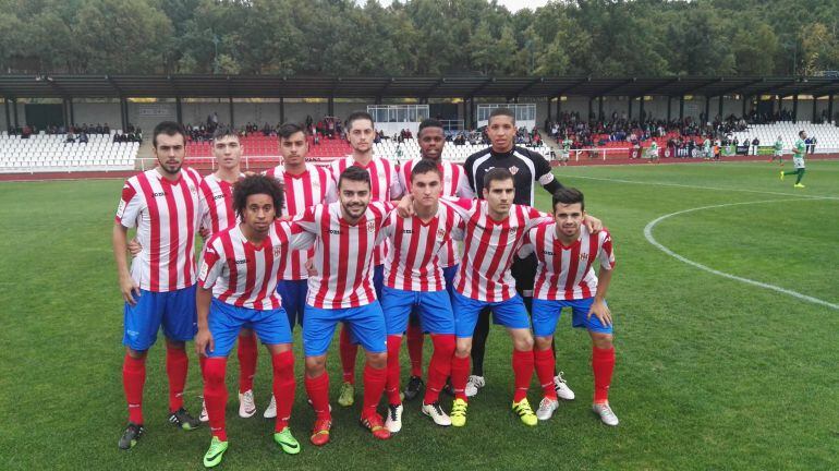 Roberto Puente anotó los goles maragatos pero el partido estuvo condicionado por la posible expulsión del portero visitante Pablo. 