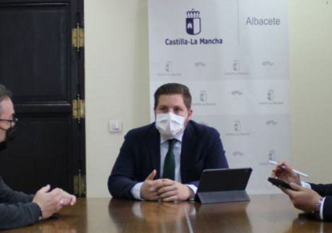 Imagen de archivo de Nacho Hernando, consejero de Fomento durante una reunión