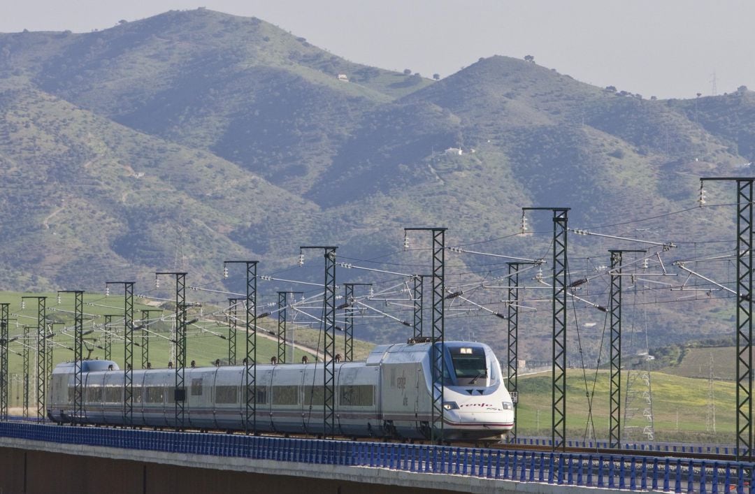 Un tren AVE, en una imagen de archivo. 