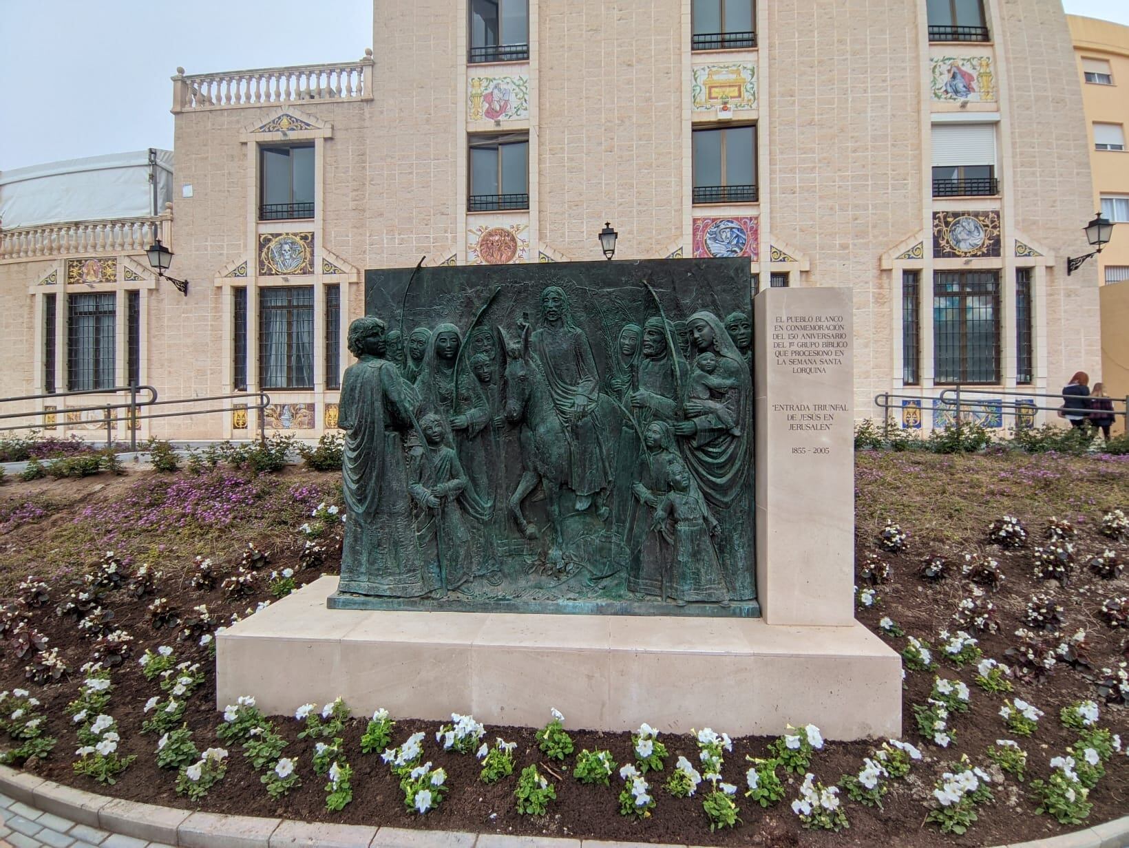 Paso Blanco celebra la bendición de las palmas en Lorca