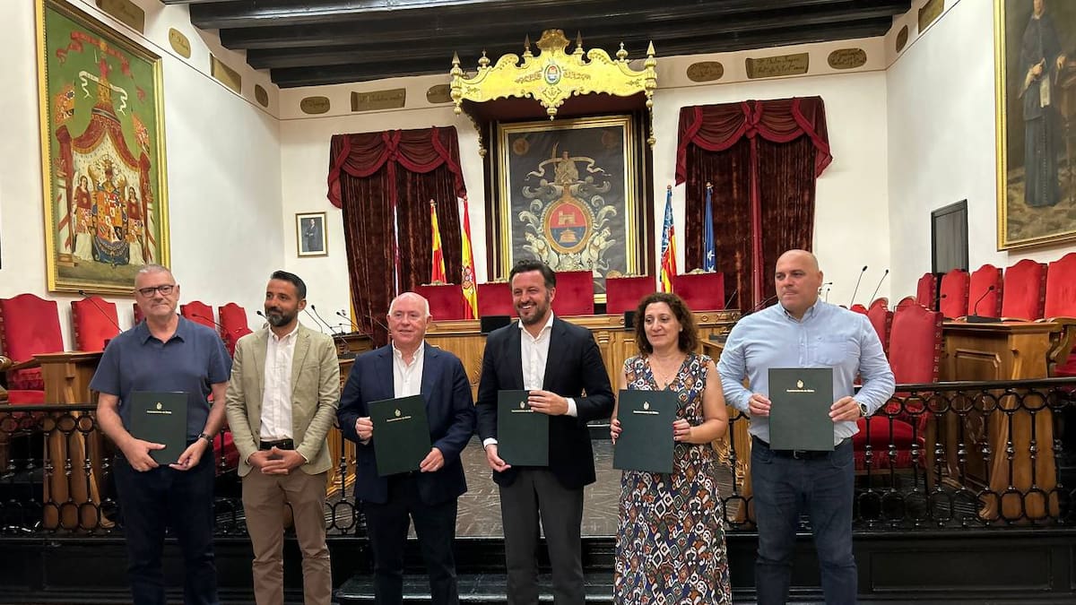 CCOO y UGT denuncian "falta de respeto institucional" del ayuntamiento de Elche