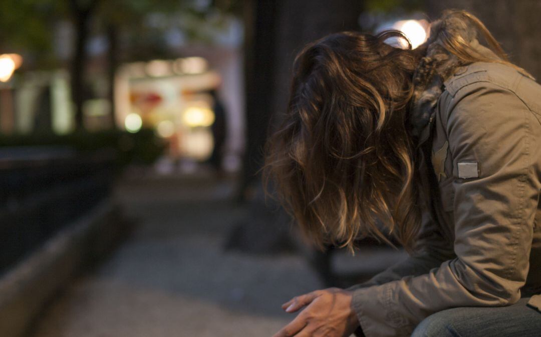 Una guía trata de prevenir el aumento de problemas mentales en adolescentes