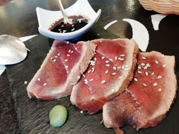 Tataki de atún rojo de La Taberna del Bichero