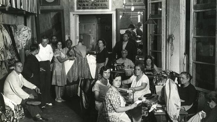 Luis Fernández callejeando por Campanar