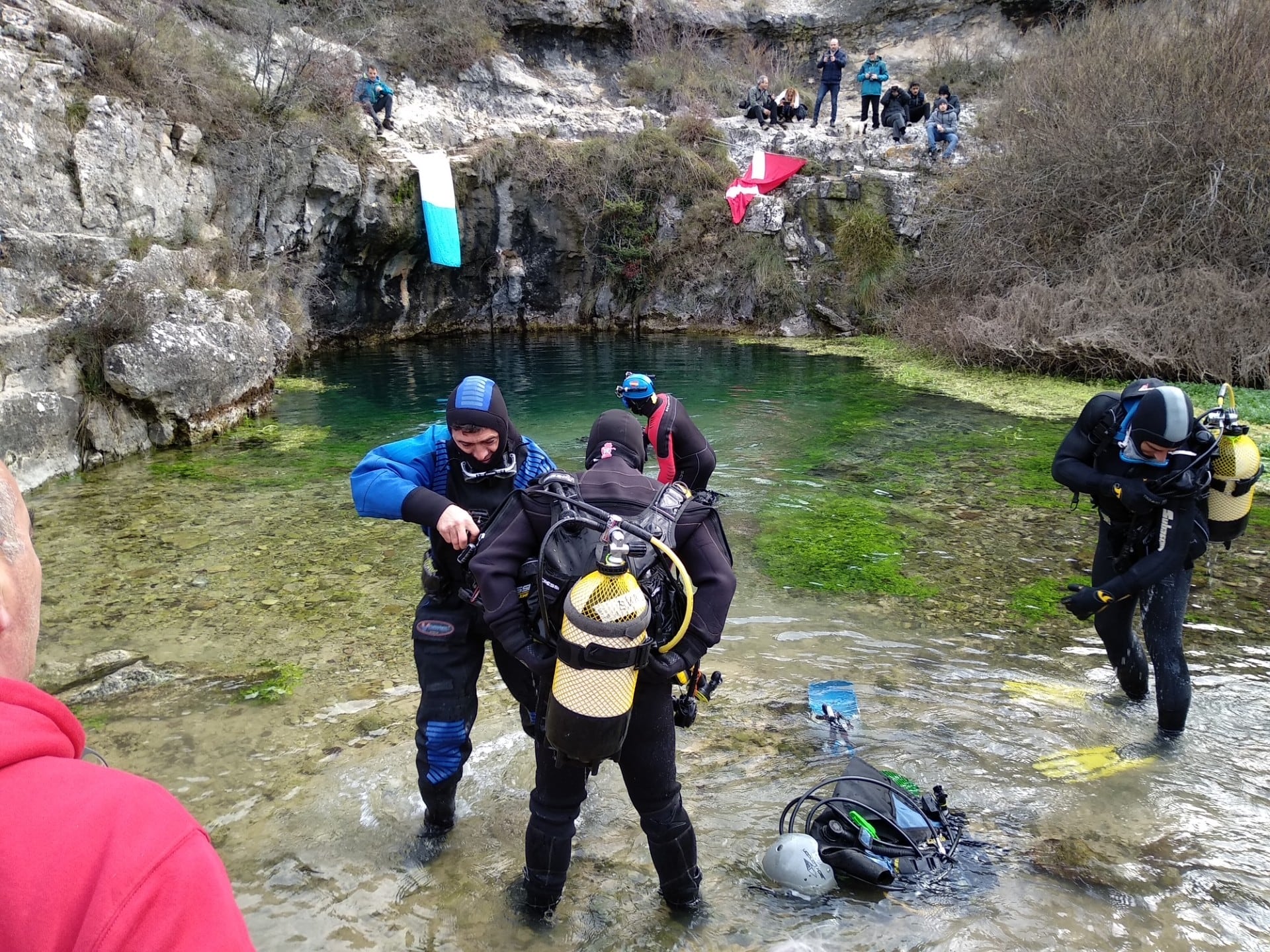 Imagen de archivo del descenso del belén a Pozo Azul de Delfín Club Burgos