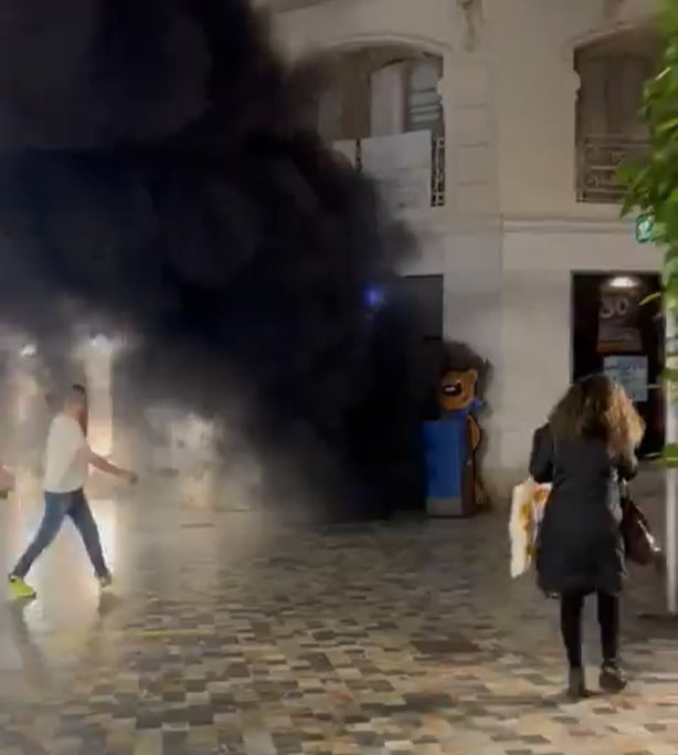 Incendio en un local comercial del centro de Cartagena