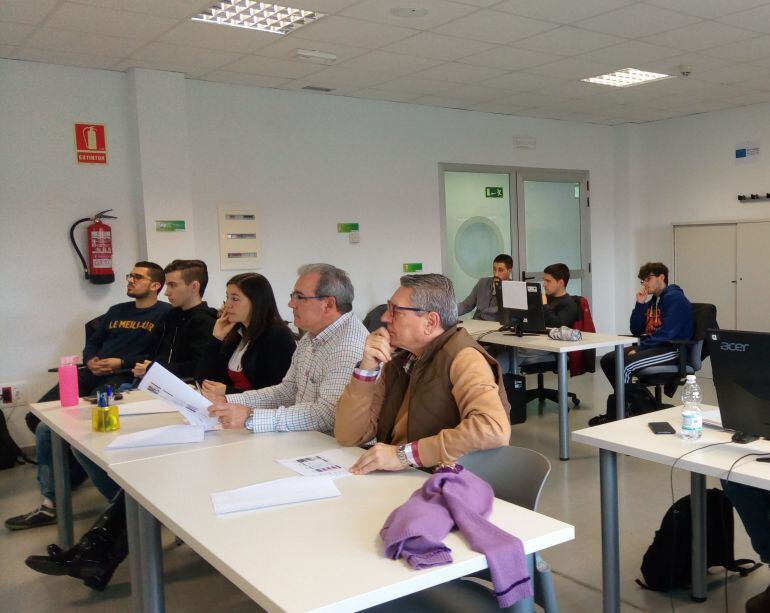 Presentación de los nuevos prototipos de APP con información de las empresas de los polígonos industriales de Palencia