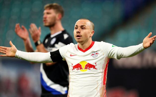 Angeliño, en un partido del RB Leipzig.