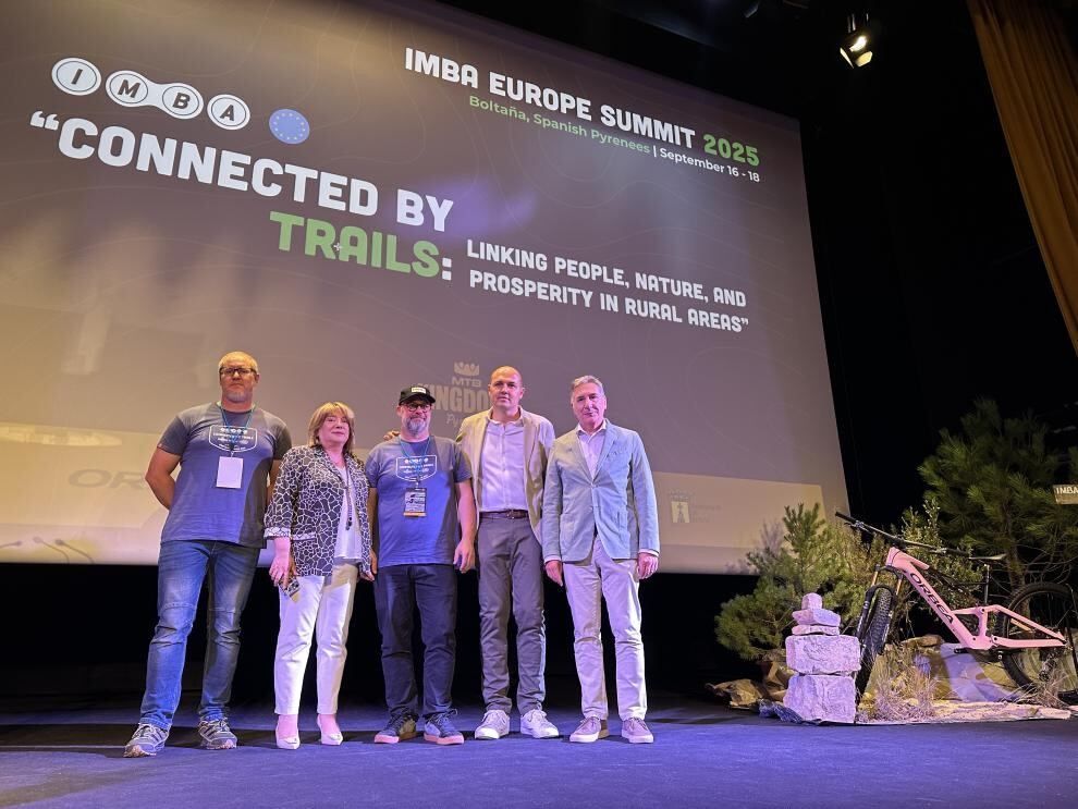 Inauguración de la cumbre de IMBA este martes en Boltaña. Foto: DGA