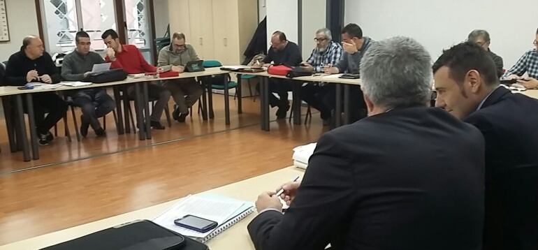 Reunión entre la dirección y el comité de empresa de AUZSA.