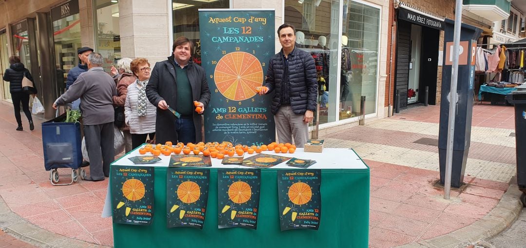 Borriana reivindica, un año más, el consumo de gajos de clementina en las campanadas de Nochevieja