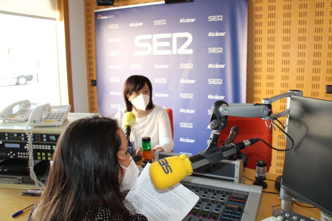 Rosa Melchor en los estudios de SER Alcázar