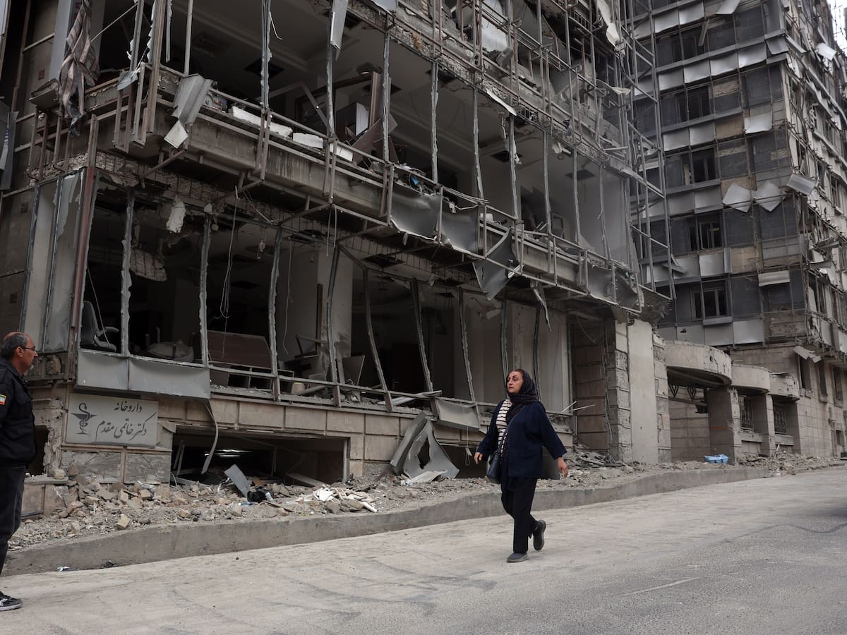 Entre la calma y el pánico: así viven los aragoneses la nueva ola de ataques en Oriente Medio