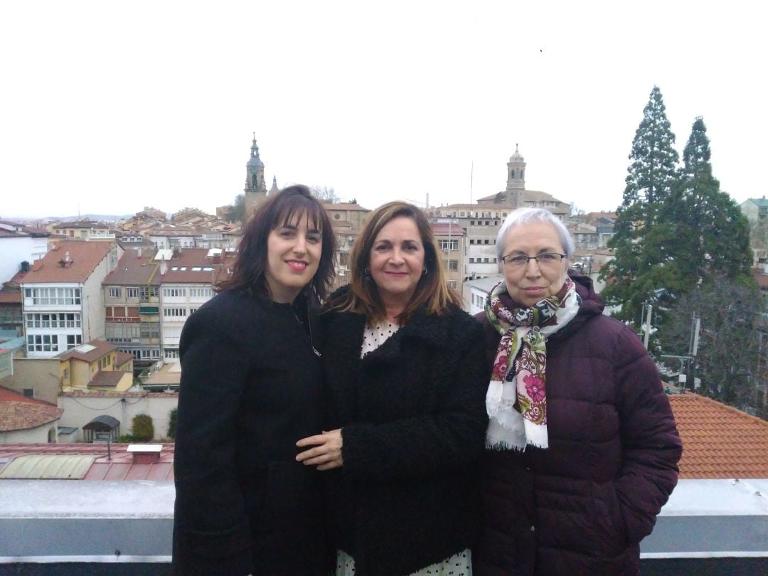 Ainara Salazar, Marisa Saratxo e Isabel Antón