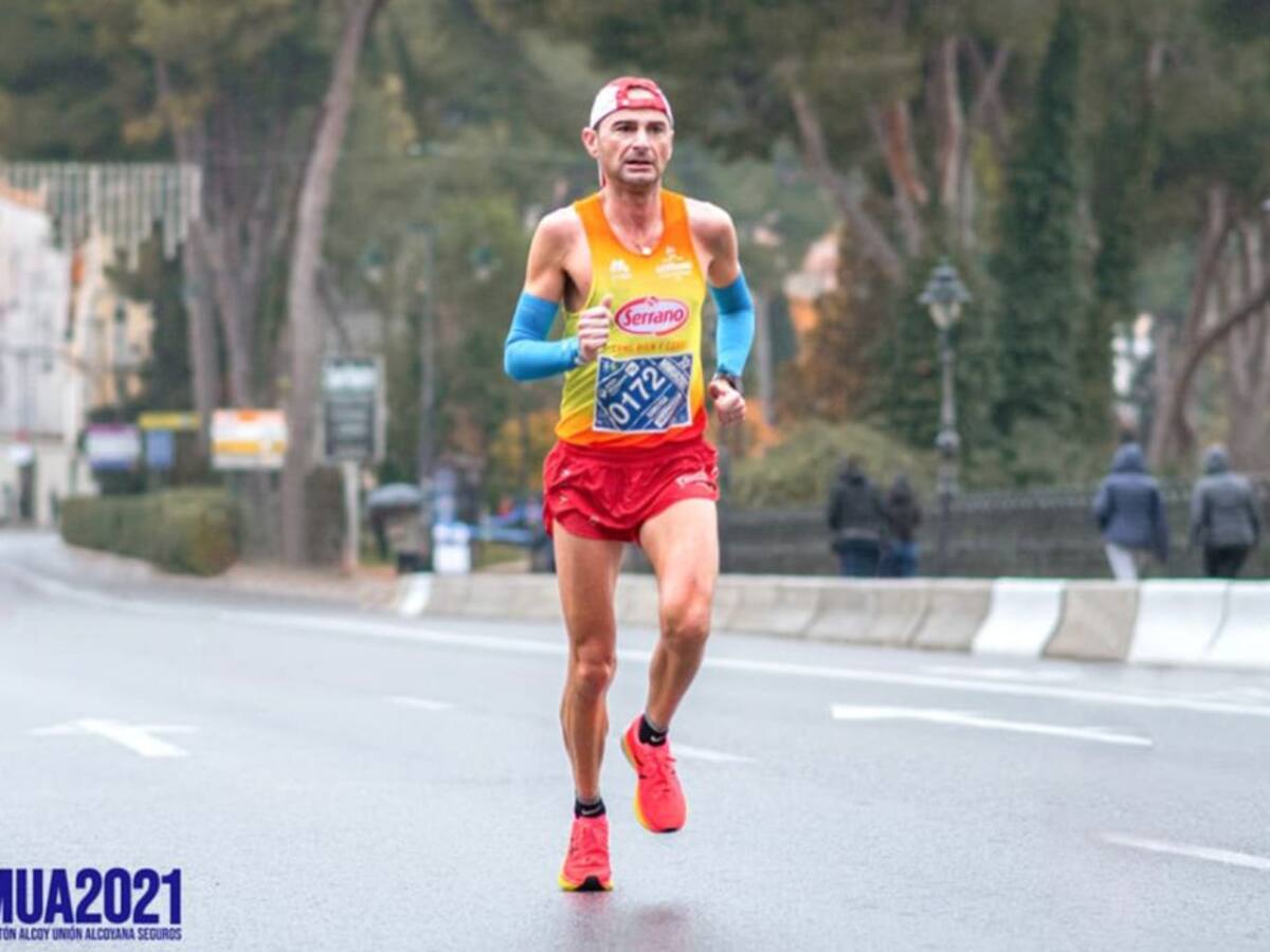 Emoción, records y mucha animación en una exitosa media maratón Unión Alcoyana