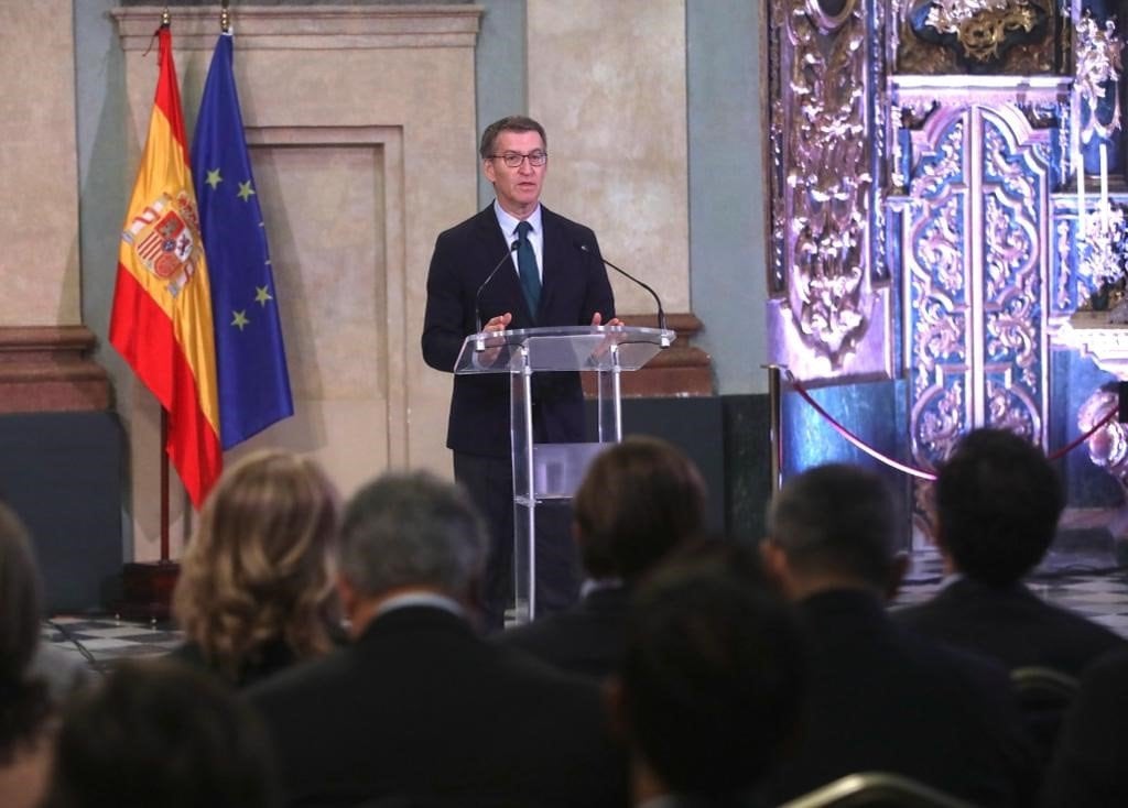 El líder del PP, Alberto Núñez Feijóo, presenta su plan de calidad institucional en Cádiz.NACHO FRADE (EUROPA PRESS)