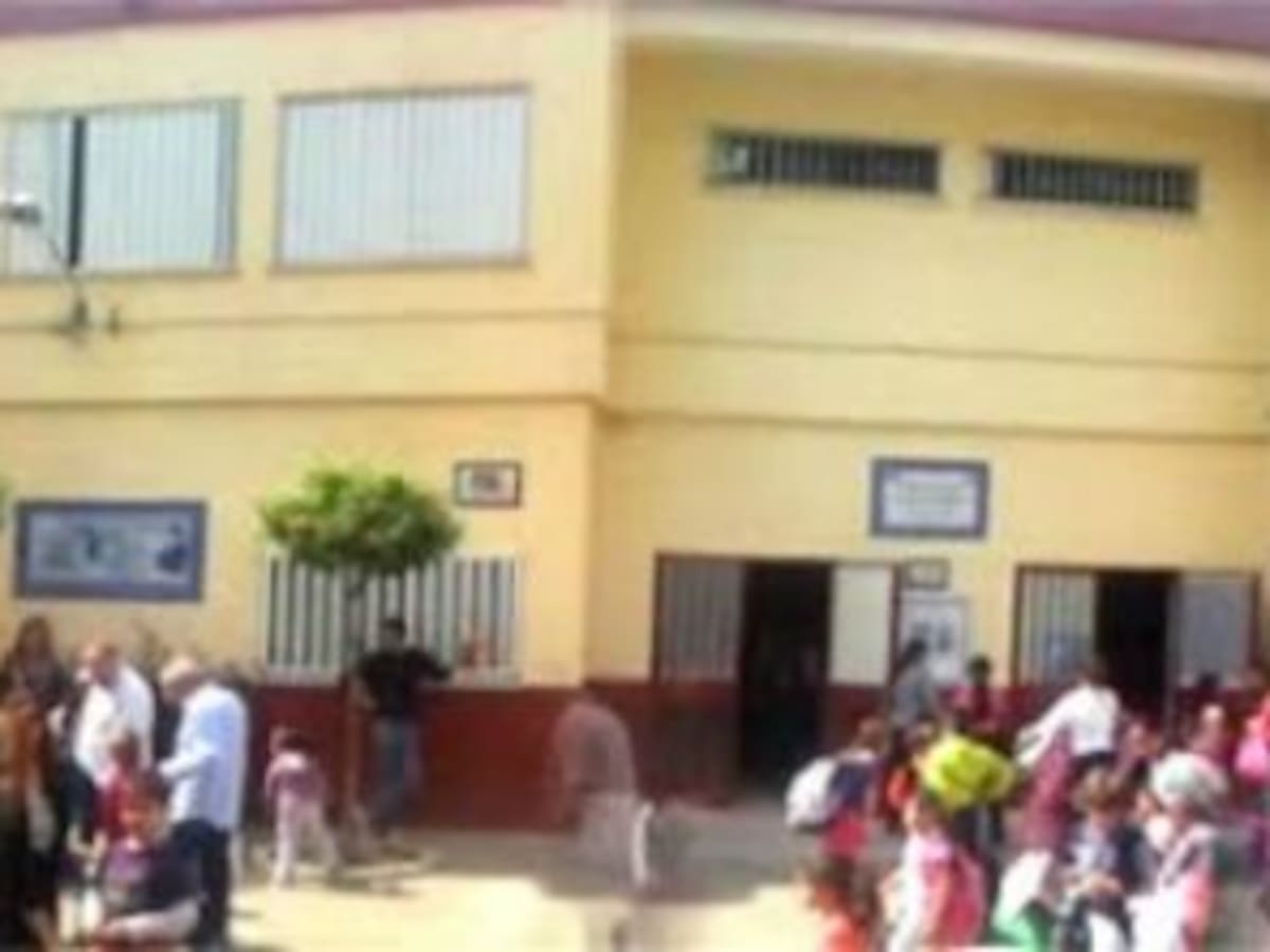 Convocan una manifestación por la falta de sombra en el CEIP Arias Montano