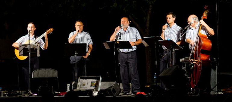 El grup Terra Endins en una actuació