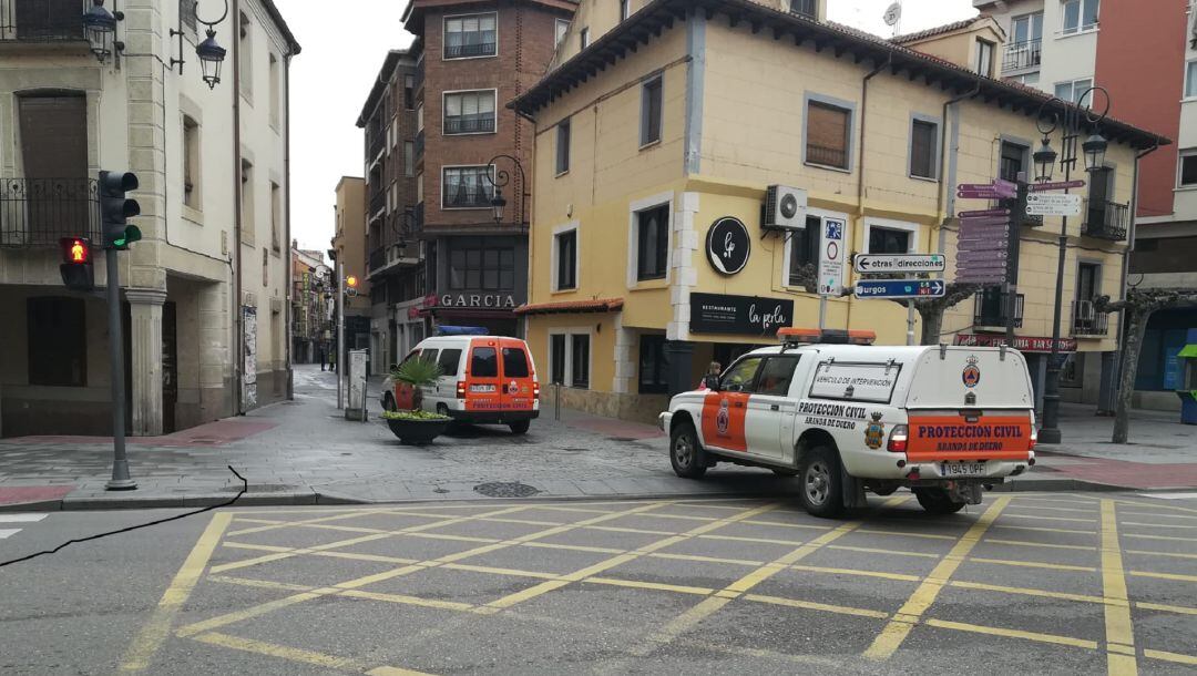 Imagen de archivo de la presencia de vehículos de este cuerpo en las calles de Aranda durante el confinamiento