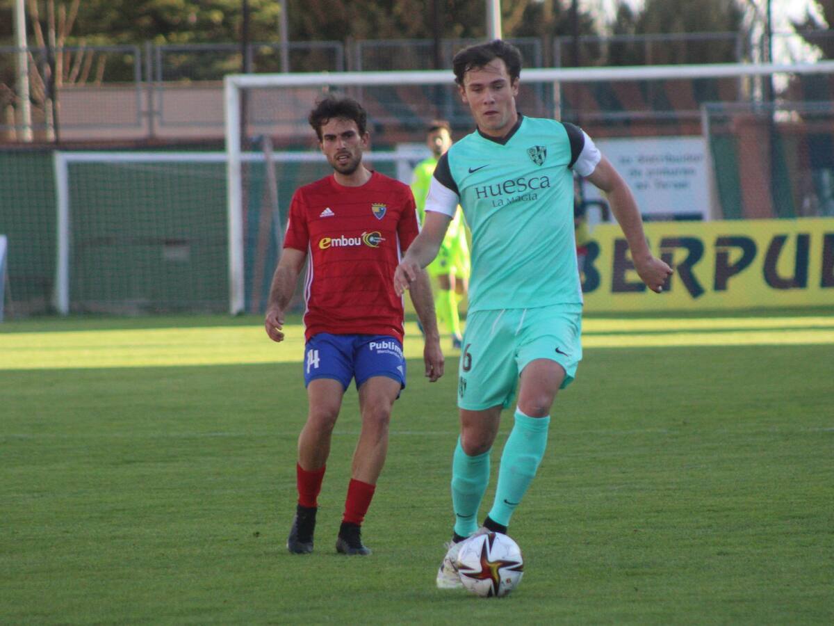 El Huesca B remonta en Teruel y se agarra a la permanencia (2-3)