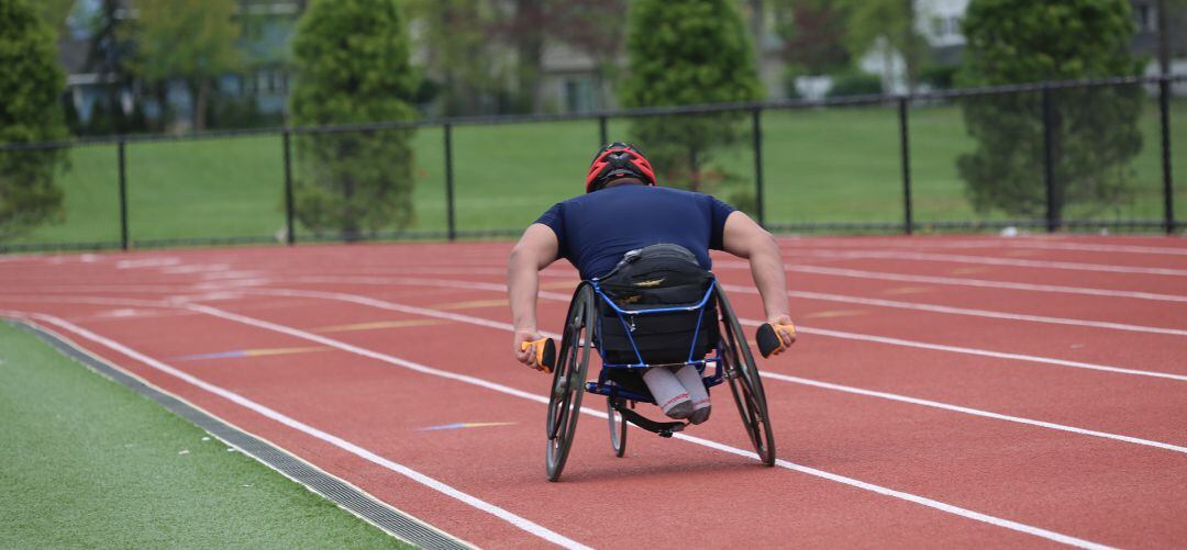 Ciudadanos Tres Cantos reclama asistentes para que personas con diversidad funcional practiquen deporte