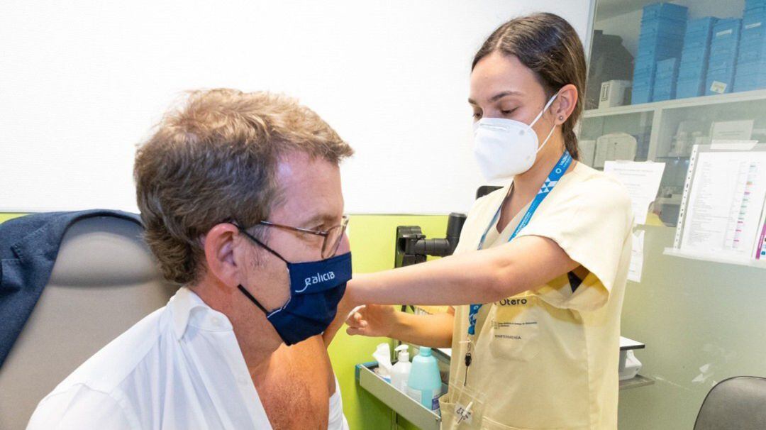Imagen de archivo de Feijóo vacunándose