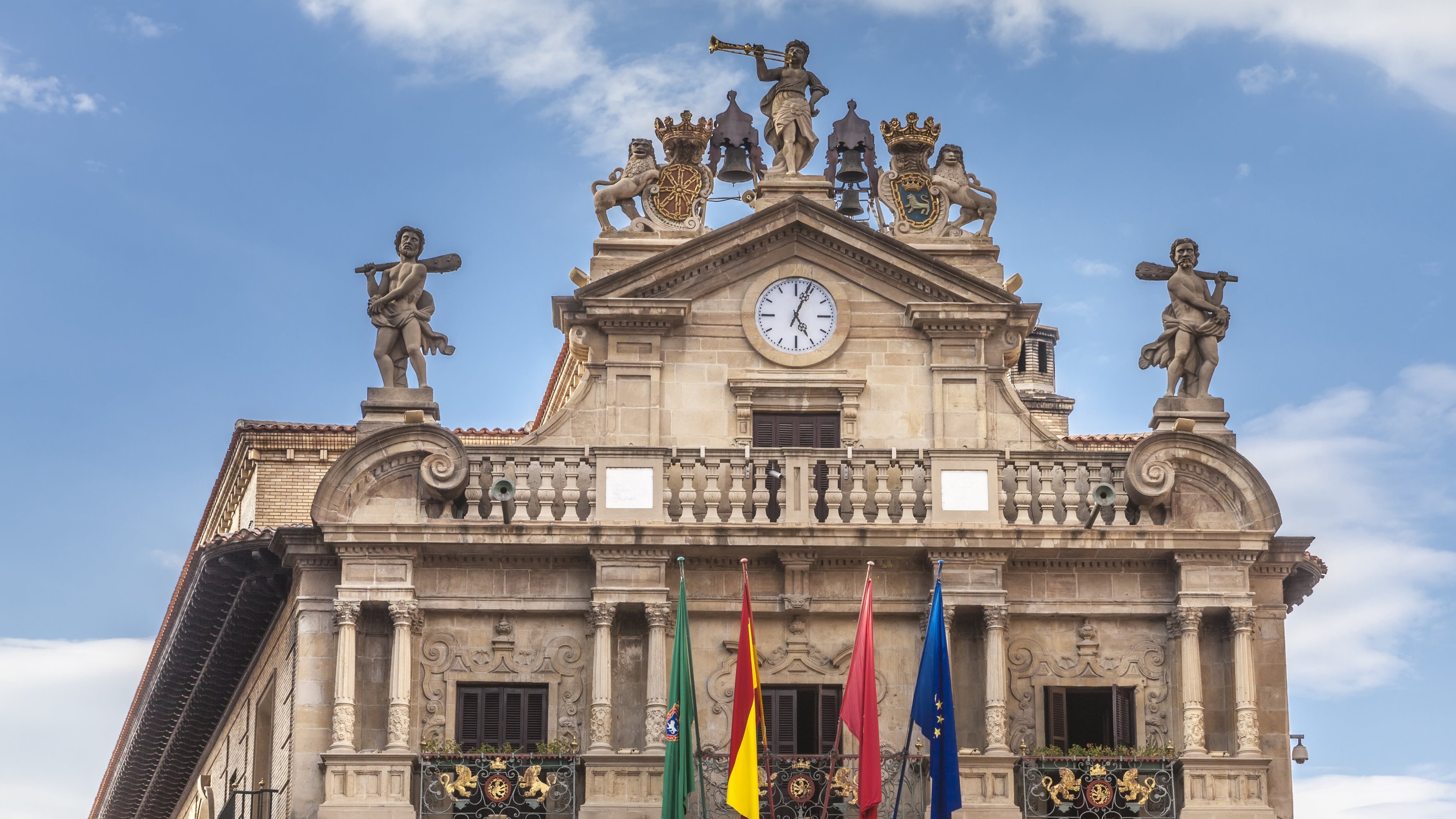 Fachada del Ayuntamiento de Pamplona