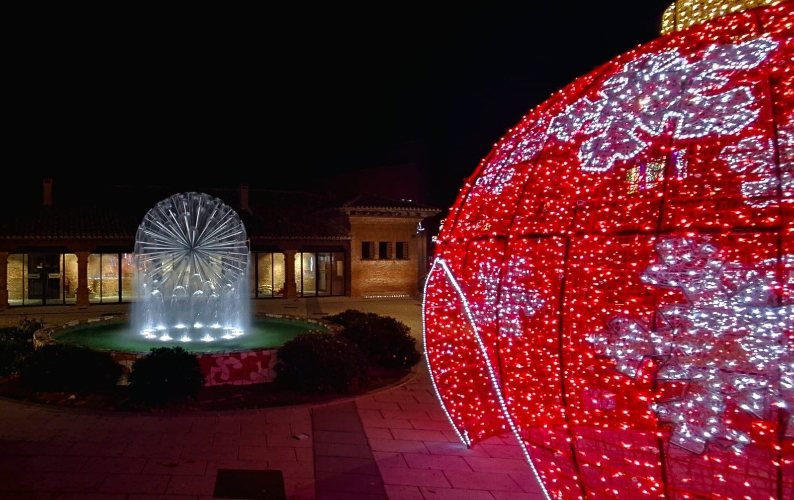 La iluminación navideña contará con varios elementos repartidos por el municipio