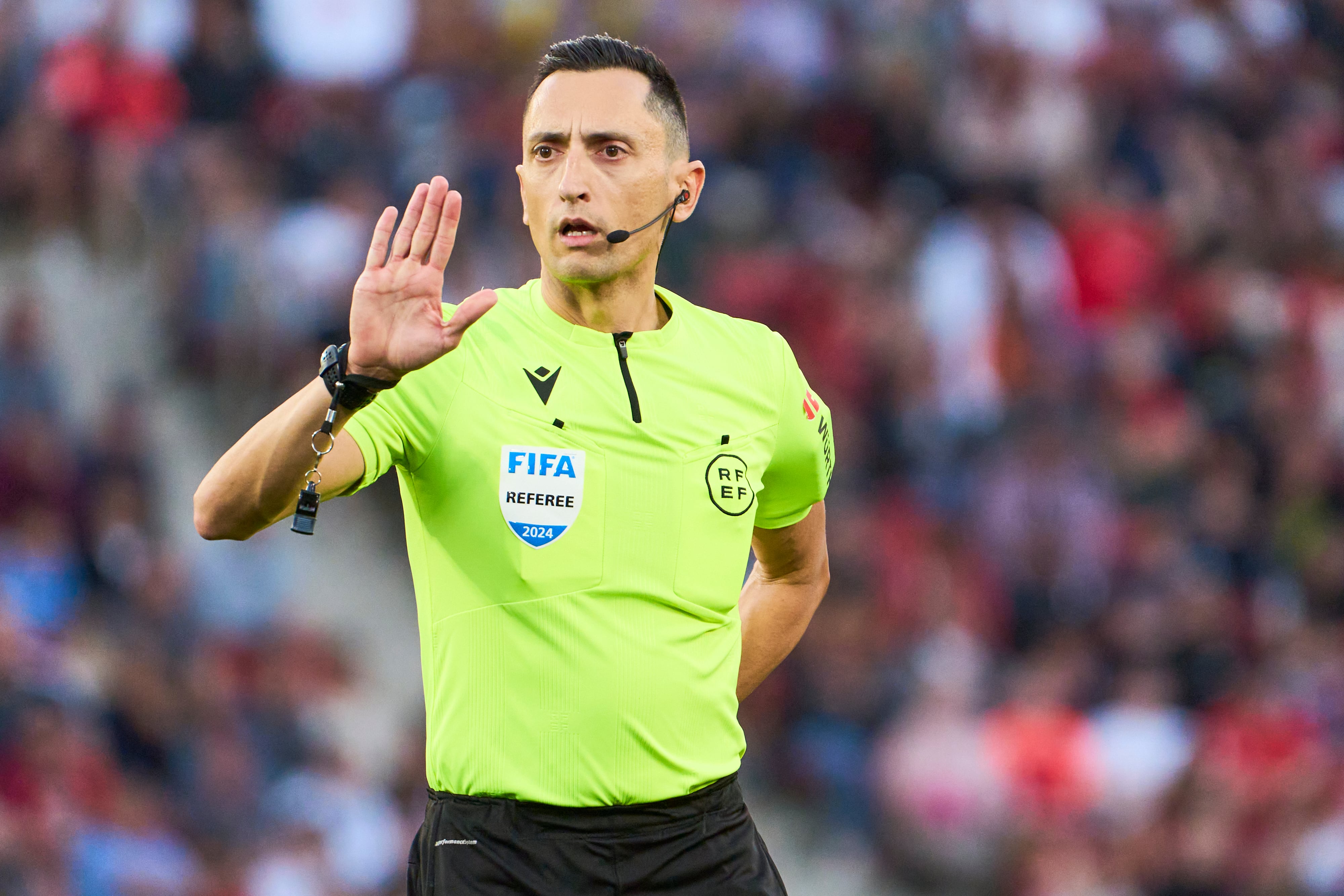 José María Sánchez Martínez, durante un partido que dirigió al Real Madrid