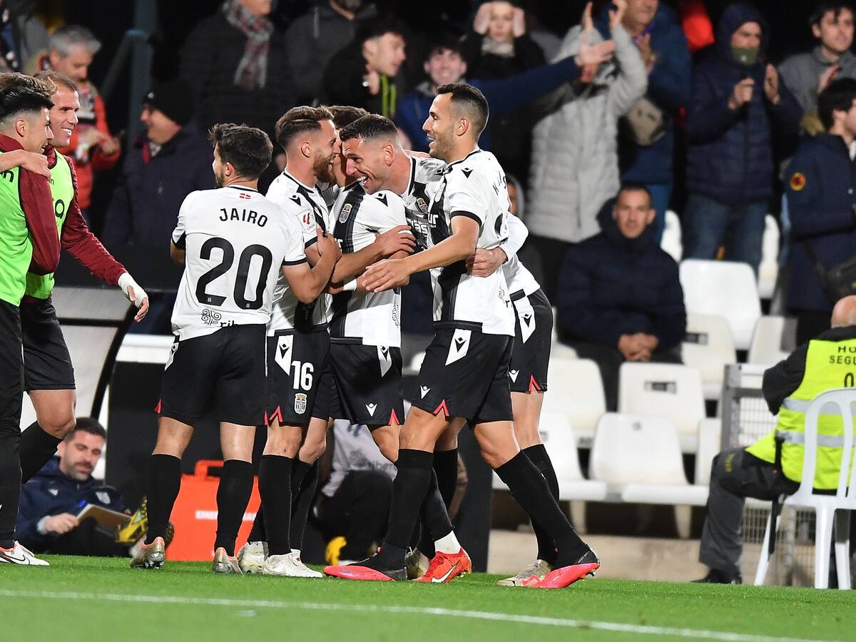 El Cartagena sigue mejorando sus números respecto a cuando logró la salvación en la temporada 2020/21