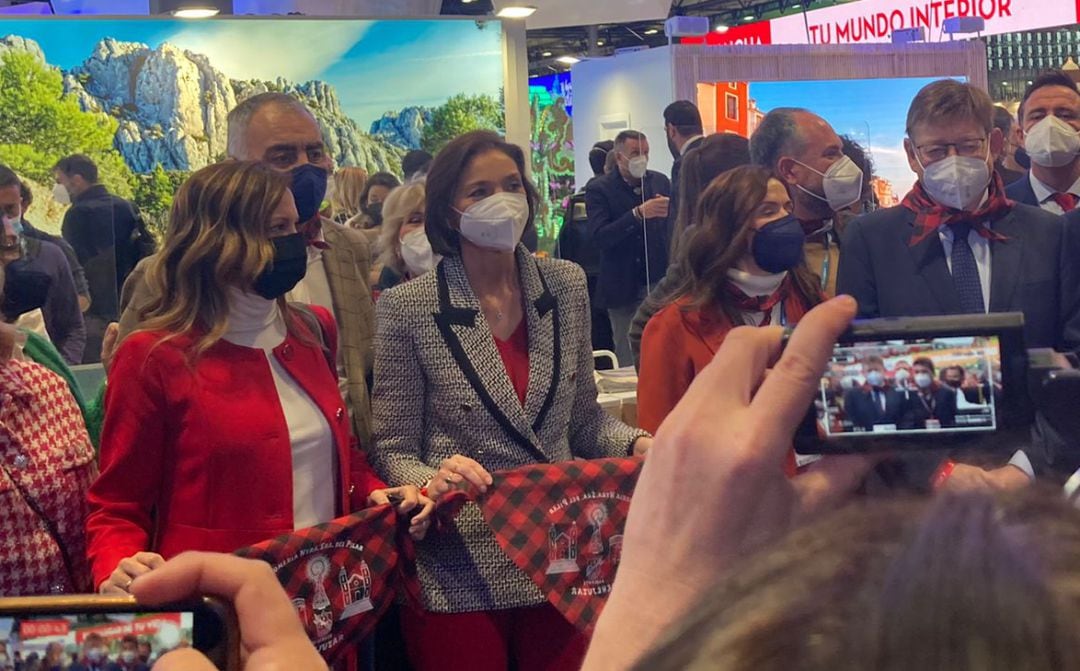 La ministra de Turismo, Reyes Maroto, en su visita a Fitur 2022