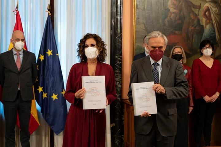 Experts espanyols proposen canviar el concepte de residència fiscal per evitar la fuga dels youtubers