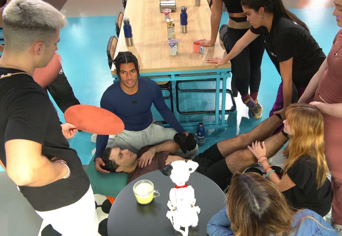 Tinho sufre un desmayo en pleno directo de &#039;Operación Triunfo&#039; 2025