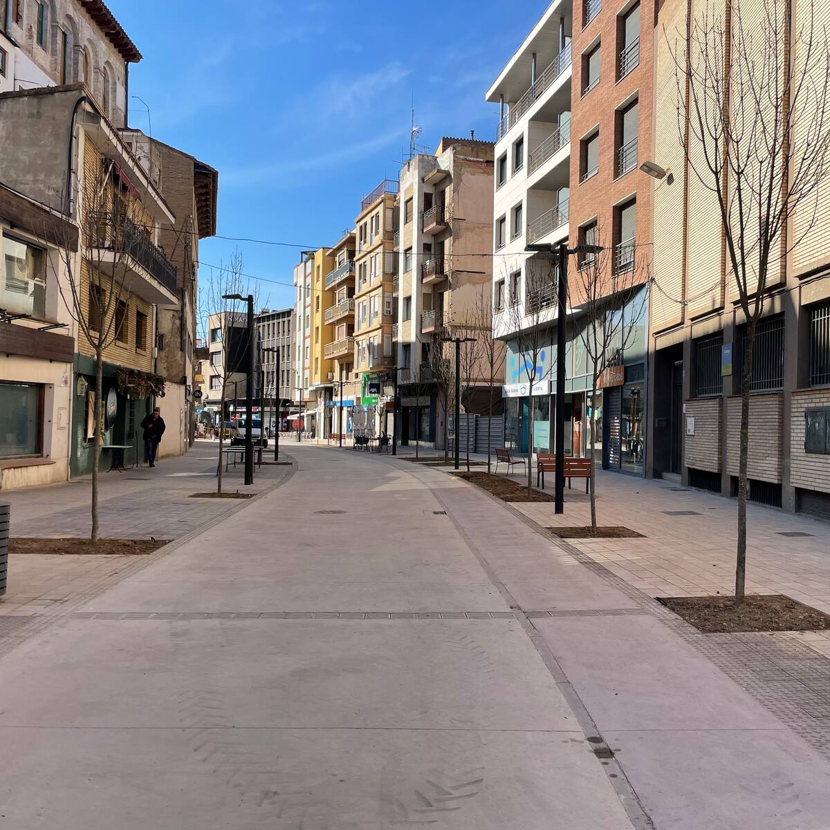 Ayudas para los establecimientos de la Avenida del Pilar y Santa Bárbara en Monzón