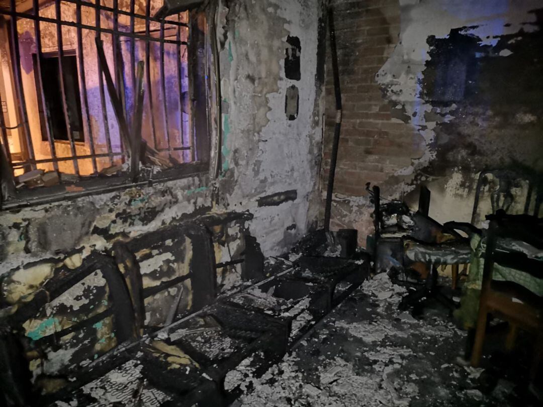Vivienda incendiada.