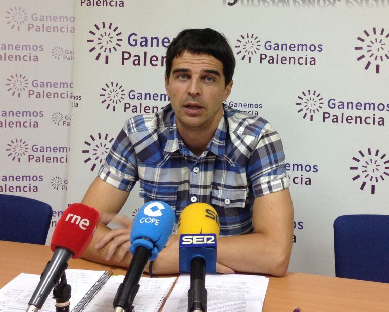 Juan Gasc&oacute;n, portavos del grupo municipal de Ganemos Palencia