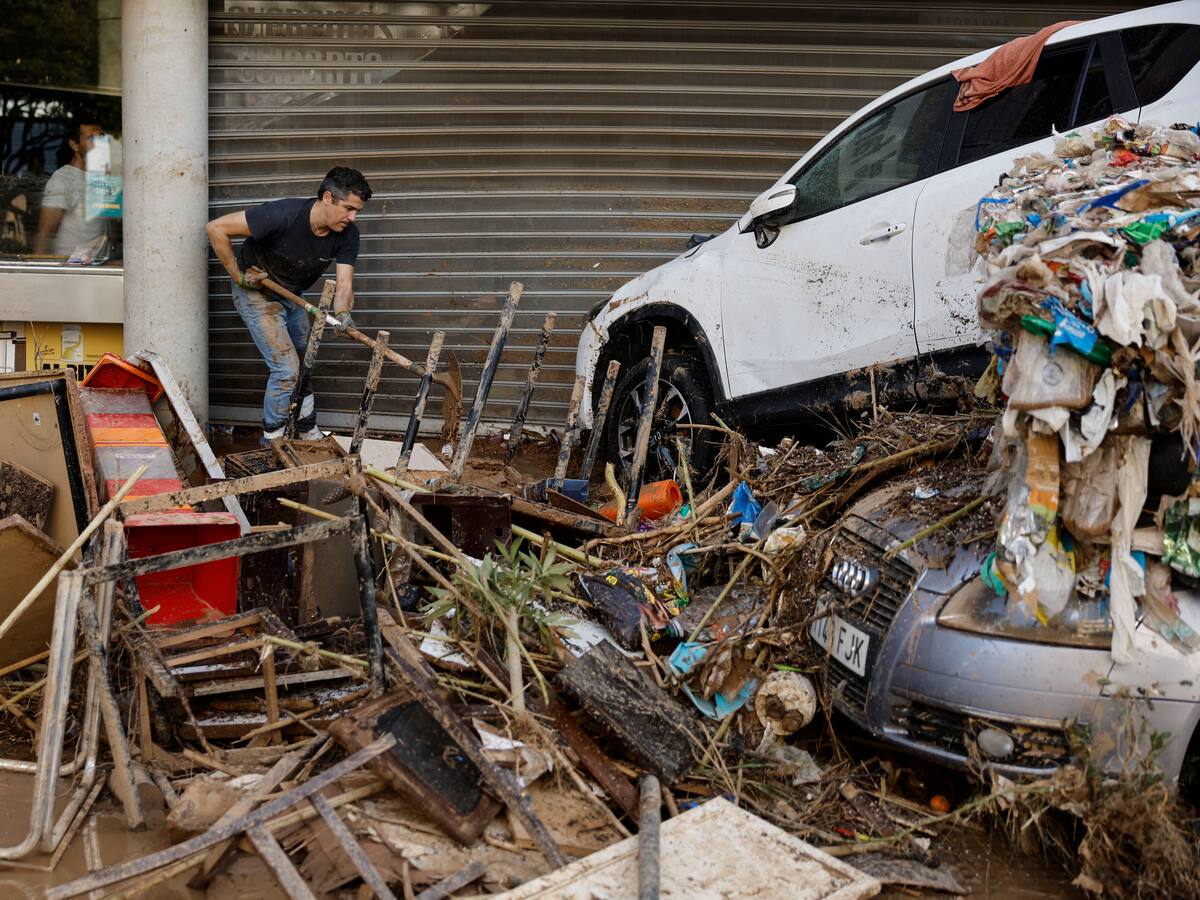 "En mi pueblo hay calles donde los coches se acumulan hasta un tercer piso"