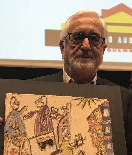 José Luis Muñoz recibió el 24 de enero el premio a la trayectoria periodistica de la Asociación de la Prensa de Cuenca.