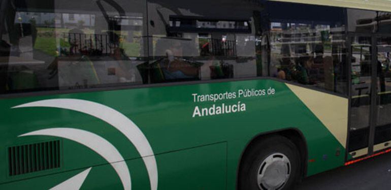 Autobús del Consorcio de Transportes de la Bahía de Cádiz