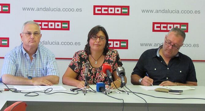 Enrique Moyano, Juan Bautista y Carolina Ortiz, de CC.OO.