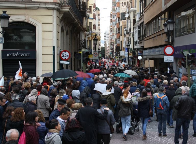 5.000 personas, según la Policía Local de Castellón, han salido hoy a la calle por las pensiones dignas