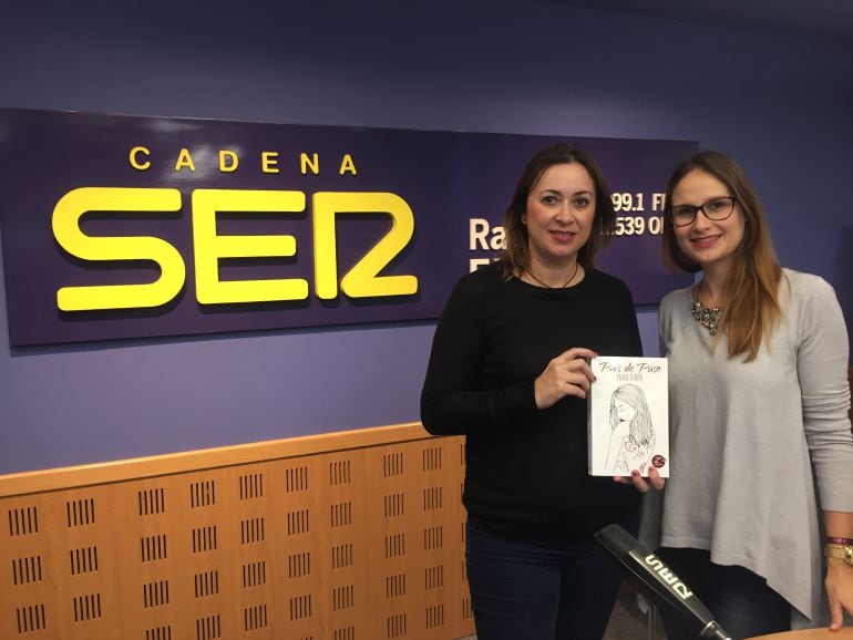 Laura Girón con Cristina medina en Radio Elche Cadena SER