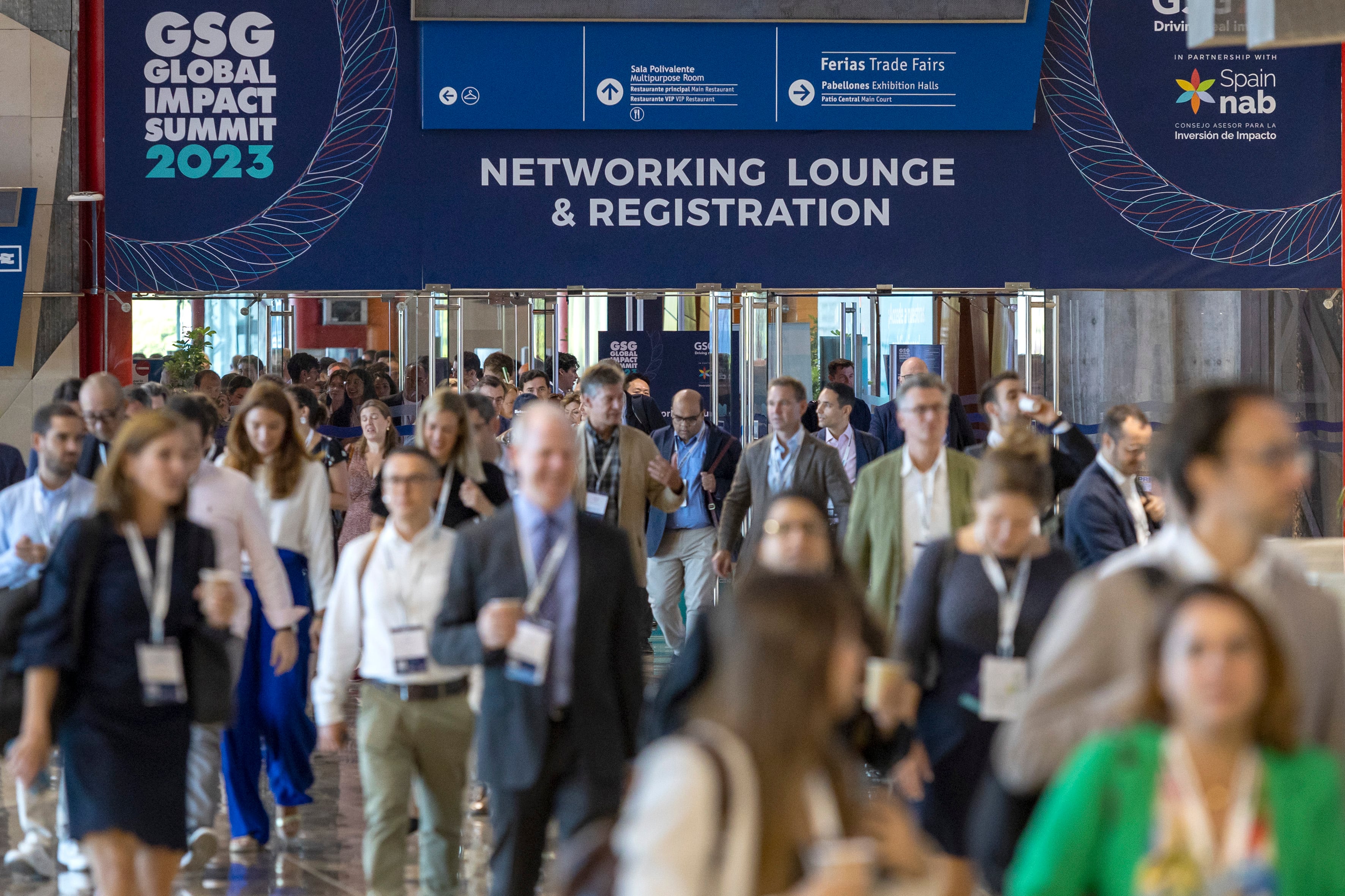 MÁLAGA, 02/10/2023.- Vista general de asistentes a la sesión inaugural del evento sobre economía de impacto 'GSG Global Impact Summit 2023' celebrada este lunes Palacio de Ferias y Congresos (FYCMA) de Málaga. EFE/ Álvaro Cabrera