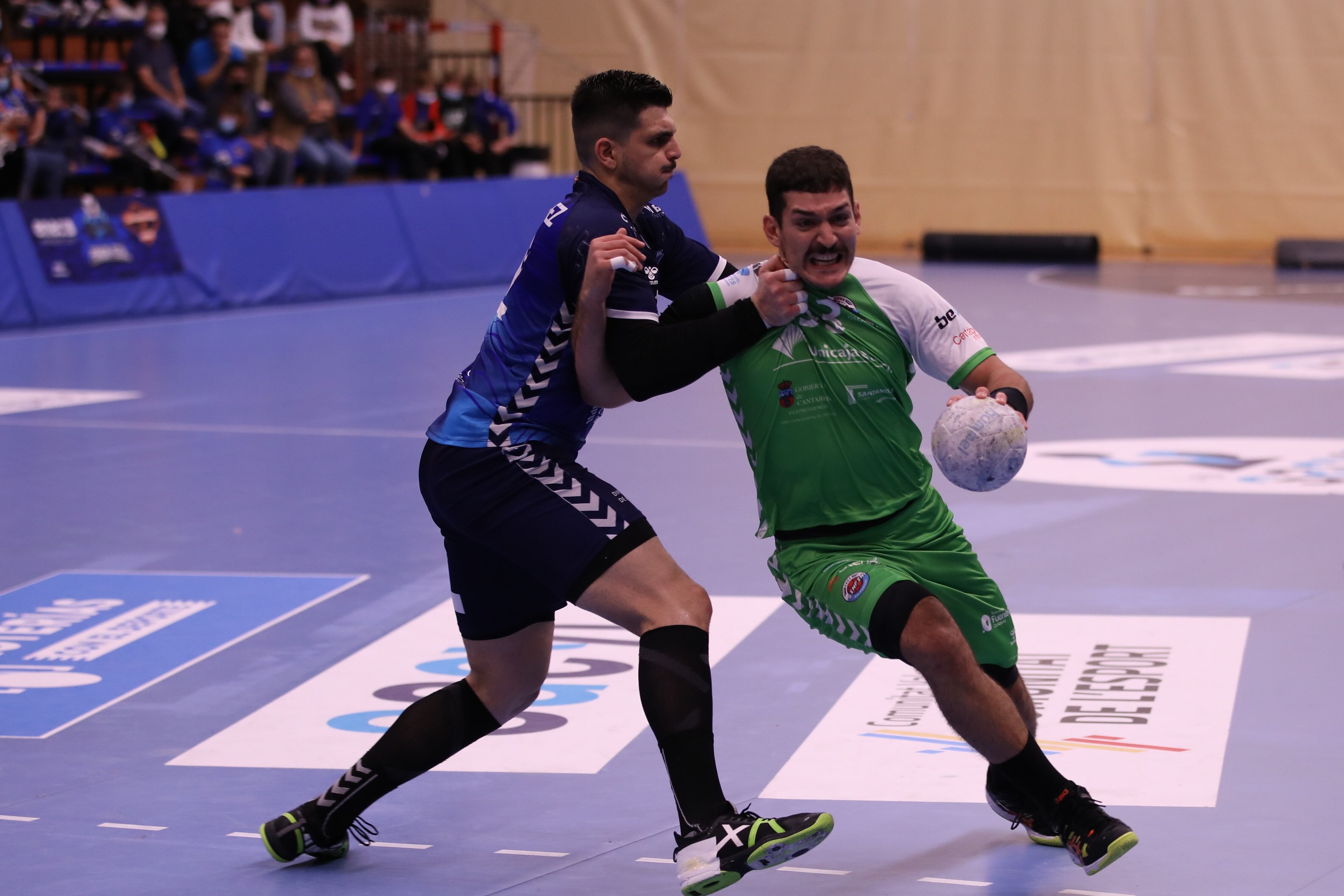 Pedro Martínez Borba durante un partido con el BM Benidorm