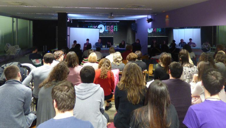 Acto de presentación del colectivo en "La Kolasa" en Tafalla