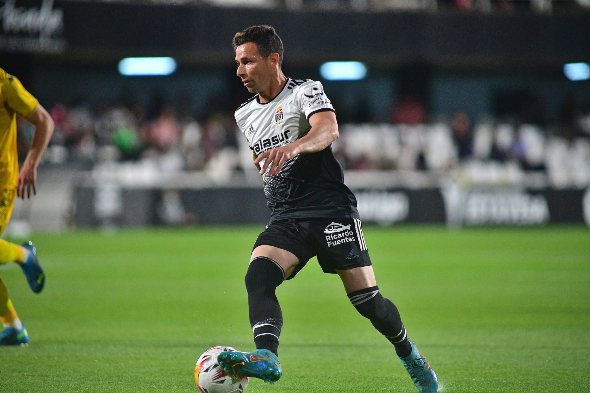 Rubén Castro con la camiseta del Cartagena