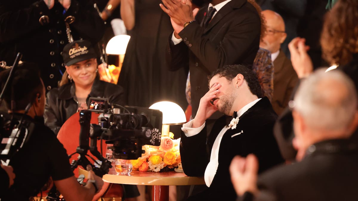 La inconmensurable reacción de Bad Bunny al ganar en los Grammy el Mejor Álbum del Año: los 22 segundos que han hecho historia